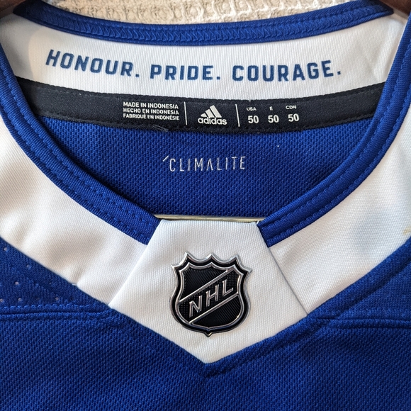 Authentic Toronto Maple Leafs "Arenas" Austin Matthews Pro Jersey - Picture 8 of 9